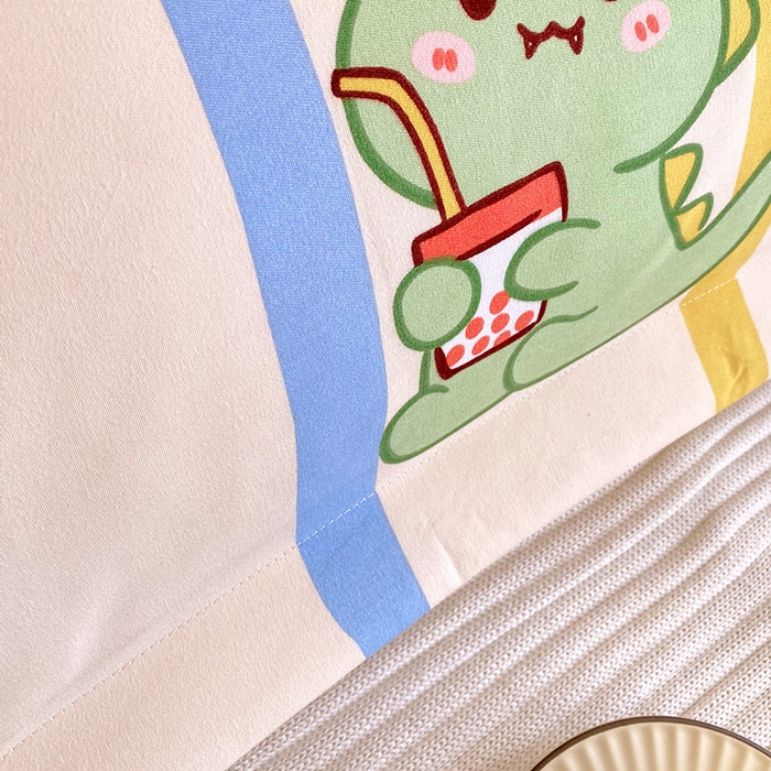 91家纺网 家纺一手货源 找家纺 芯宜佳 2025新款小清新斜纹印花双人枕套 小神龙