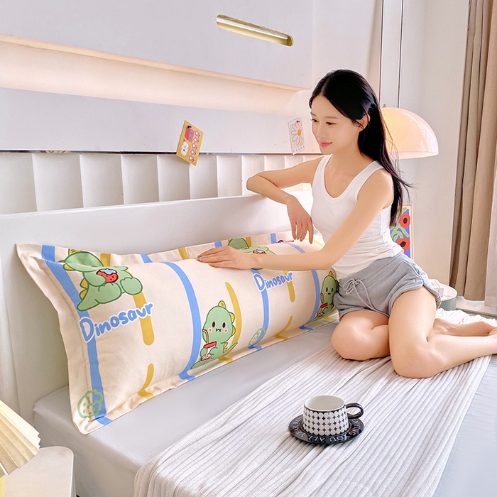 91家纺网 家纺一手货源 找家纺 芯宜佳 2025新款小清新斜纹印花双人枕套 小神龙