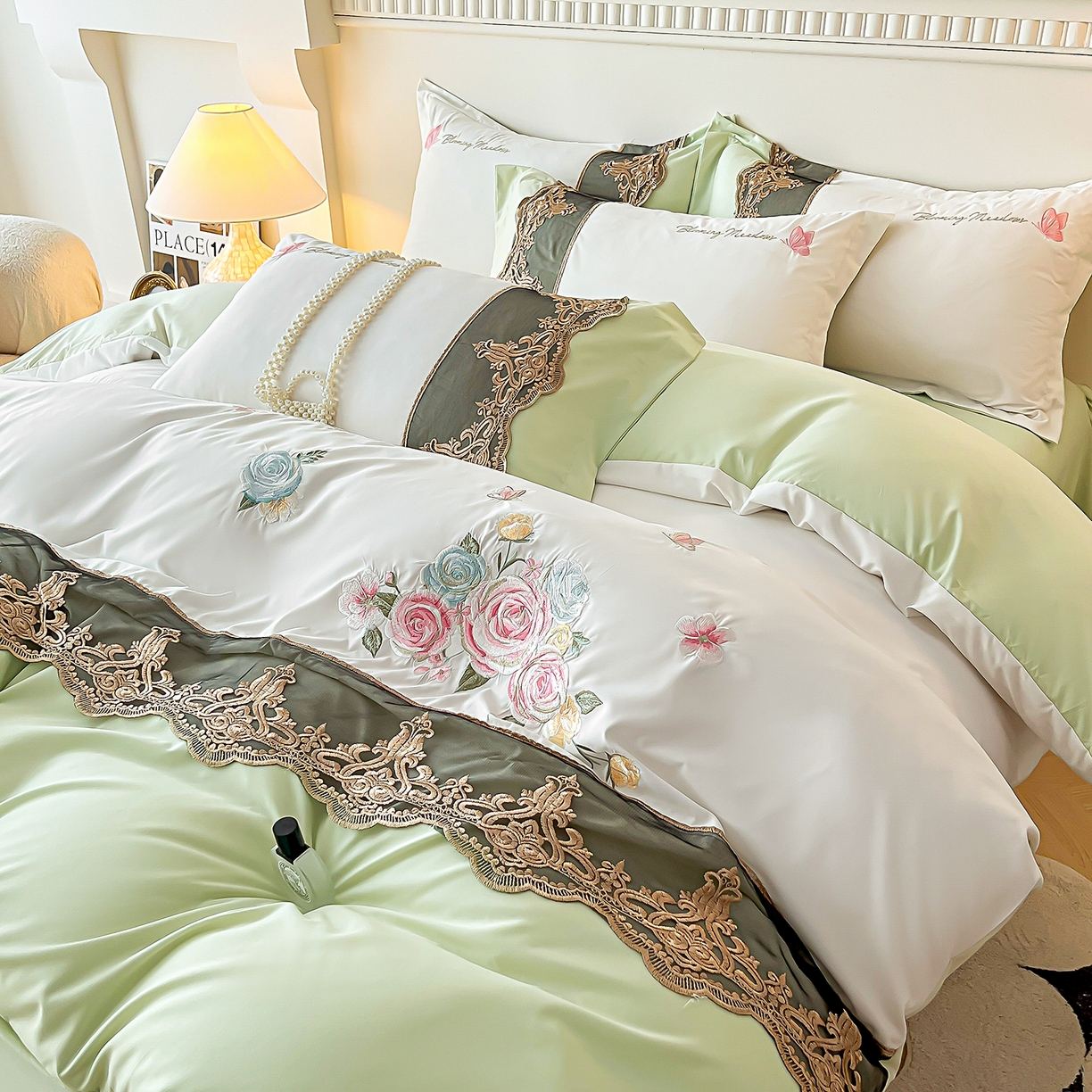 91家纺网 家纺一手货源 找家纺 艺玲家纺 2025新款轻奢高级感亲肤棉床单床盖床笠少女心刺绣四件套 花开半夏-绿