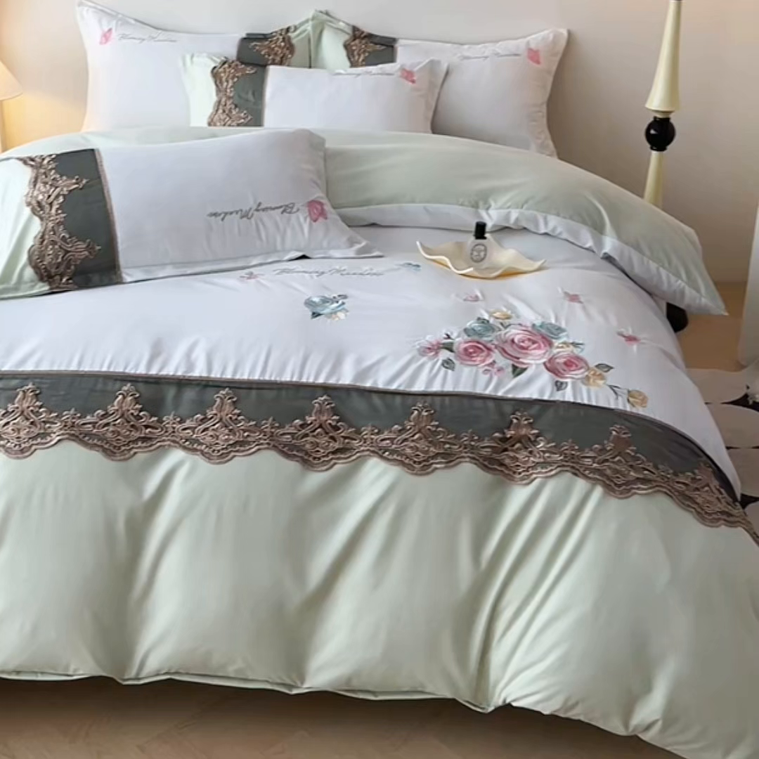91家纺网 家纺一手货源 找家纺 艺玲家纺 2025新款轻奢高级感亲肤棉床单床盖床笠少女心刺绣四件套 花开半夏-绿