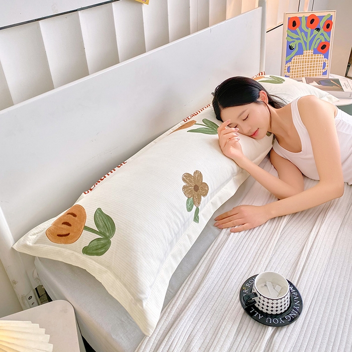 91家纺网 家纺一手货源 找家纺 芯宜佳 2025新款小清新斜纹印花双人枕套 繁花萱梦