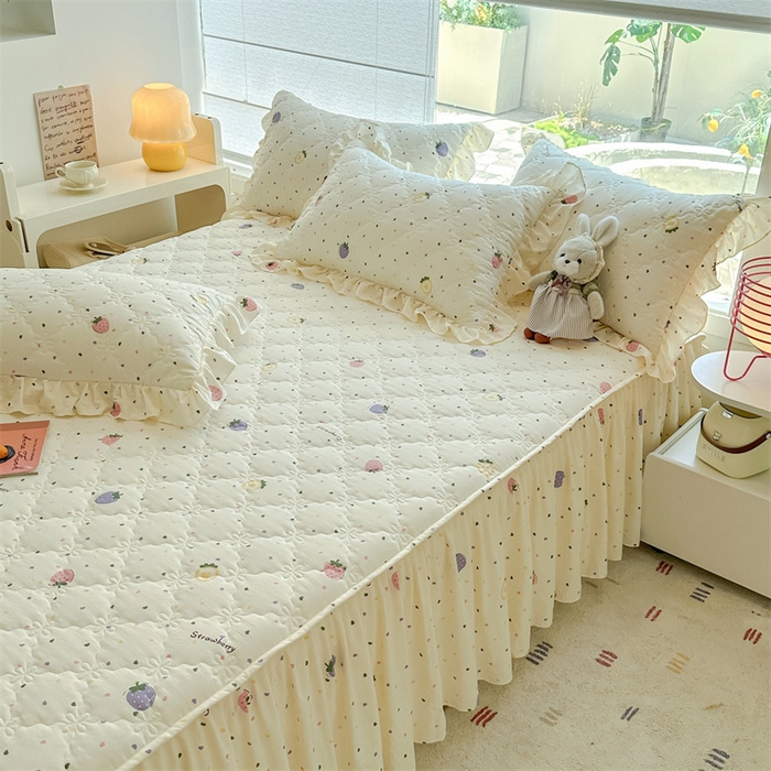 91家纺网 家纺一手货源 找家纺 （总）忘忧草 2025新款亲肤水洗棉夹棉床裙--小清新系列