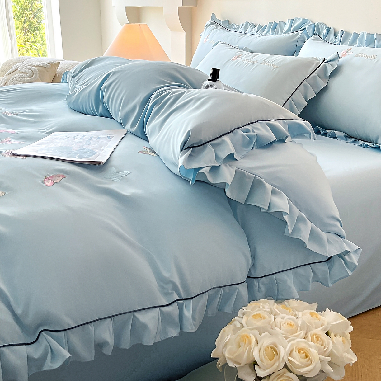 91家纺网 家纺一手货源 找家纺 艺玲家纺 2025新款轻奢高级感亲肤棉床单床盖床笠少女心刺绣四件套 蝴蝶梦-蓝