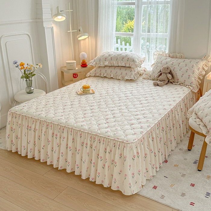 91家纺网 家纺一手货源 找家纺 忘忧草 2025新款亲肤水洗棉夹棉床裙--小清新系列 郁金香