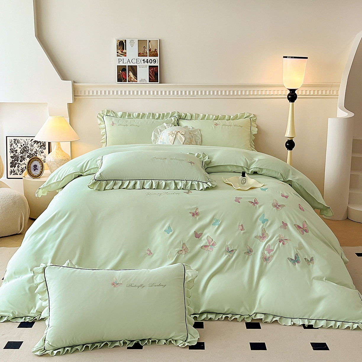 91家纺网 家纺一手货源 找家纺 艺玲家纺 2025新款轻奢高级感亲肤棉床单床盖床笠少女心刺绣四件套 蝴蝶梦-绿