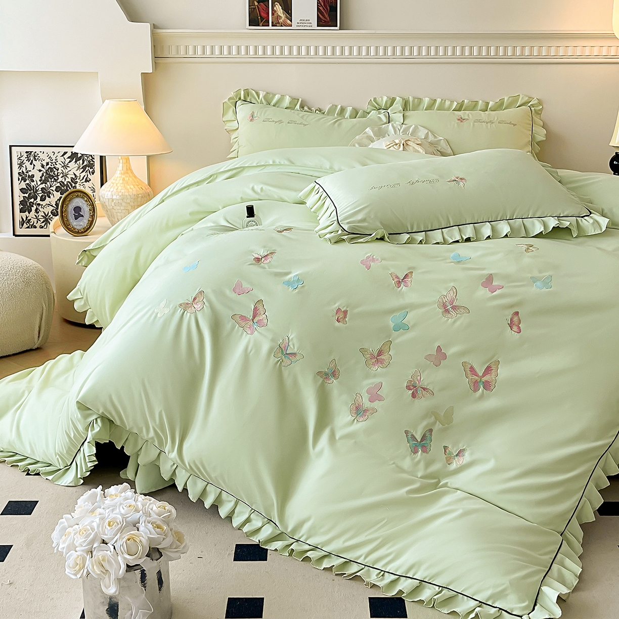 91家纺网 家纺一手货源 找家纺 艺玲家纺 2025新款轻奢高级感亲肤棉床单床盖床笠少女心刺绣四件套 蝴蝶梦-绿