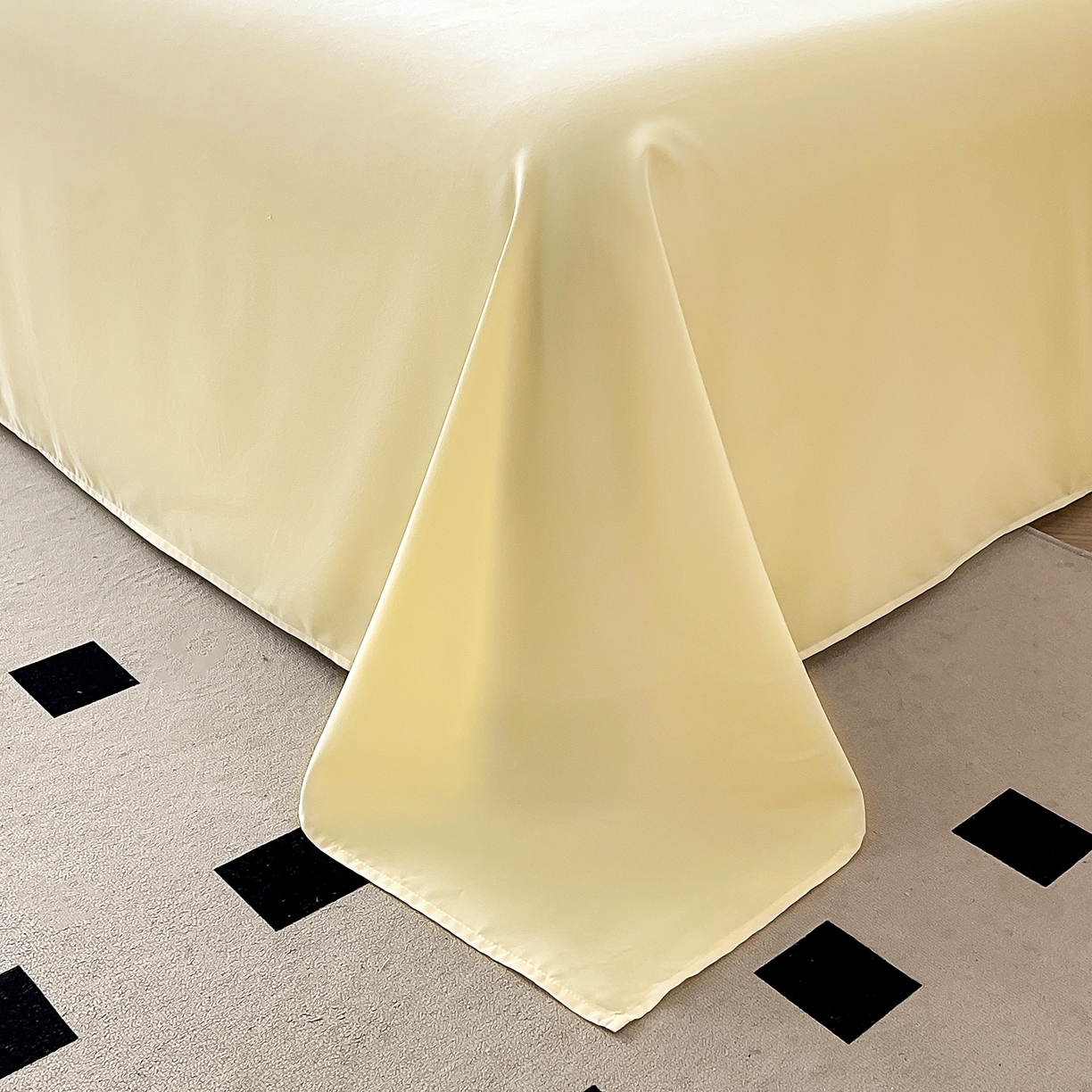 91家纺网 家纺一手货源 找家纺 艺玲家纺 2025新款轻奢高级感亲肤棉床单床盖床笠少女心刺绣四件套 蝴蝶梦-米黄