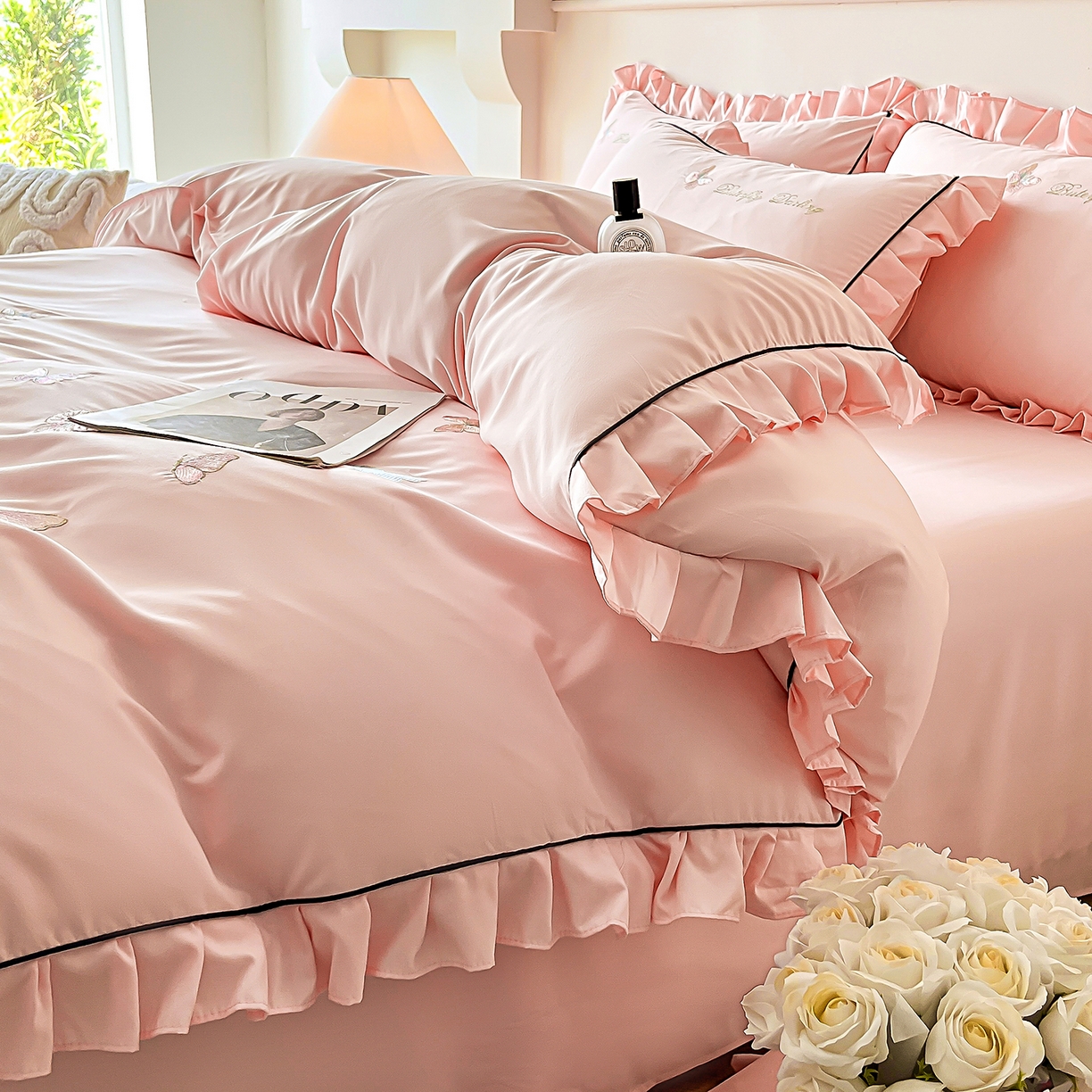 91家纺网 家纺一手货源 找家纺 艺玲家纺 2025新款轻奢高级感亲肤棉床单床盖床笠少女心刺绣四件套 蝴蝶梦-玉