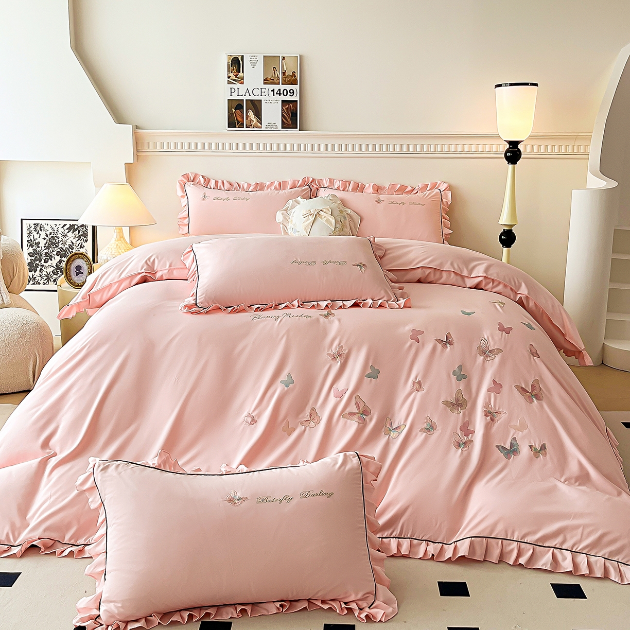 91家纺网 家纺一手货源 找家纺 艺玲家纺 2025新款轻奢高级感亲肤棉床单床盖床笠少女心刺绣四件套 蝴蝶梦-玉