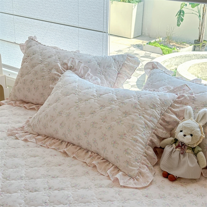 91家纺网 家纺一手货源 找家纺 忘忧草 2025新款亲肤水洗棉夹棉床裙--小清新系列 畅想花海