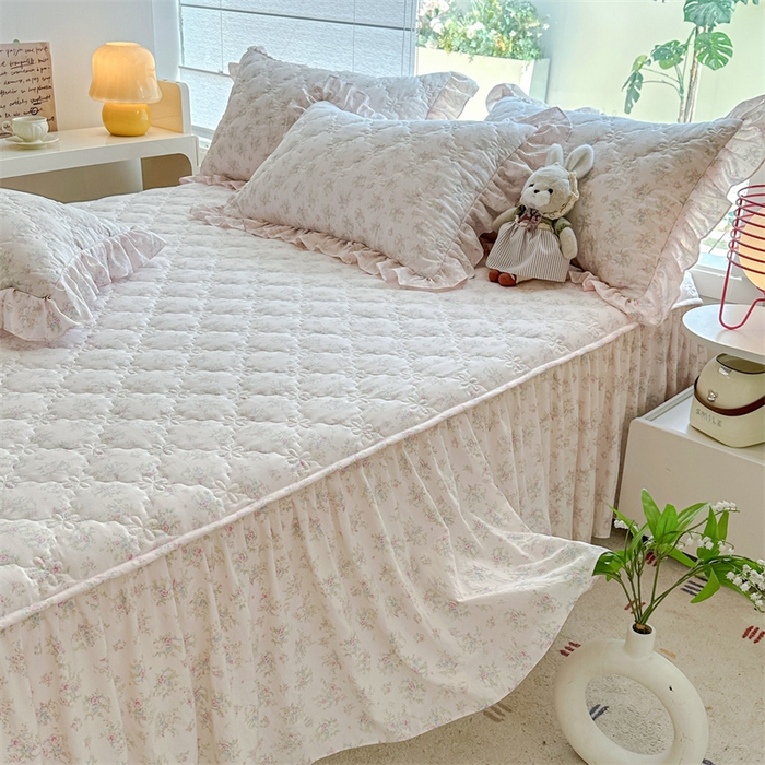 91家纺网 家纺一手货源 找家纺 忘忧草 2025新款亲肤水洗棉夹棉床裙--小清新系列 畅想花海