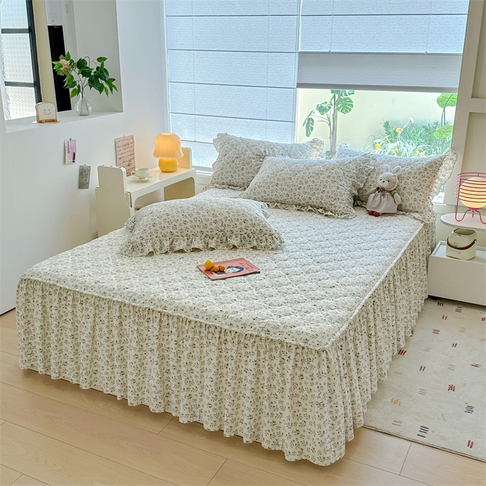 忘忧草 2025新款亲肤水洗棉夹棉床裙--小清新系列 丛林觅兔