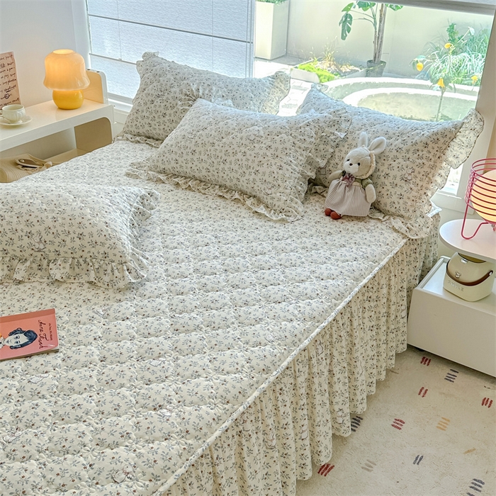 91家纺网 家纺一手货源 找家纺 忘忧草 2025新款亲肤水洗棉夹棉床裙--小清新系列 丛林觅兔