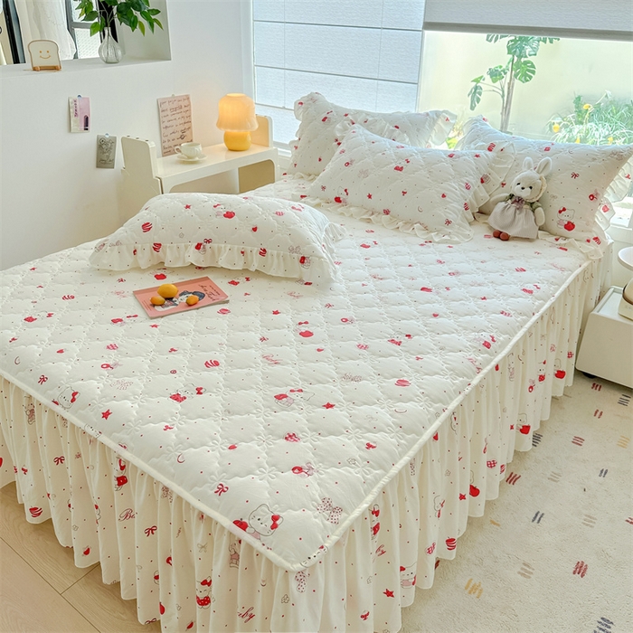 91家纺网 家纺一手货源 找家纺 忘忧草 2025新款亲肤水洗棉夹棉床裙--小清新系列 开心喵