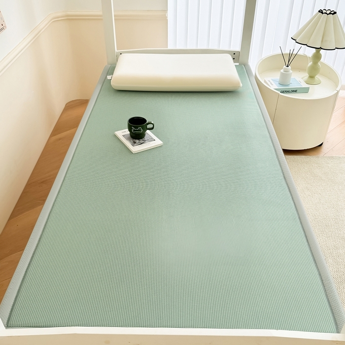 91家纺网 家纺一手货源 找家纺 （总）卡罗兰 2025新款碳光冰丝按摩学生床垫床褥 双面 四季通用