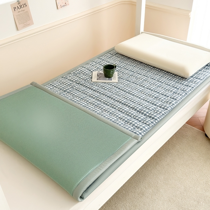 91家纺网 家纺一手货源 找家纺 （总）卡罗兰 2025新款碳光冰丝按摩学生床垫床褥 双面 四季通用