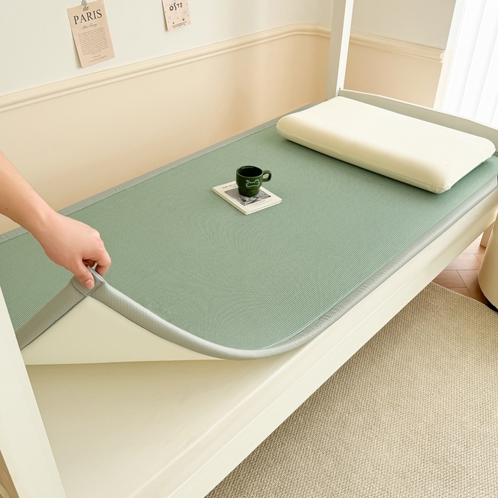 91家纺网 家纺一手货源 找家纺 （总）卡罗兰 2025新款碳光冰丝按摩学生床垫床褥 双面 四季通用