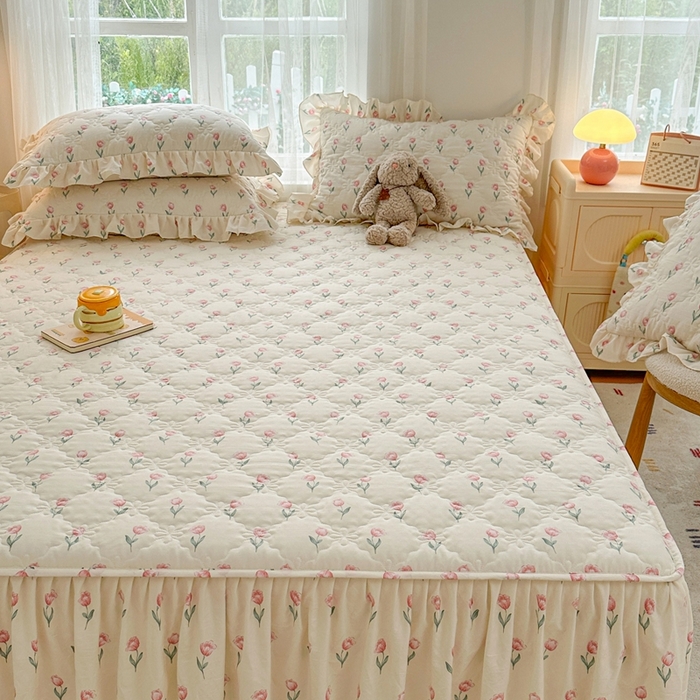 91家纺网 家纺一手货源 找家纺 忘忧草 2025新款亲肤水洗棉夹棉床裙--小清新系列 郁金香