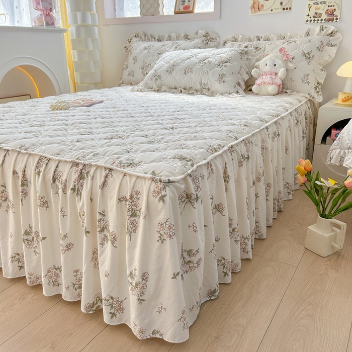 91家纺网 家纺一手货源 找家纺 忘忧草 2025新款亲肤水洗棉夹棉床裙--小清新系列 茶艺师