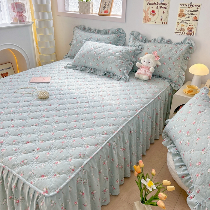 91家纺网 家纺一手货源 找家纺 忘忧草 2025新款亲肤水洗棉夹棉床裙--小清新系列 陌上花开