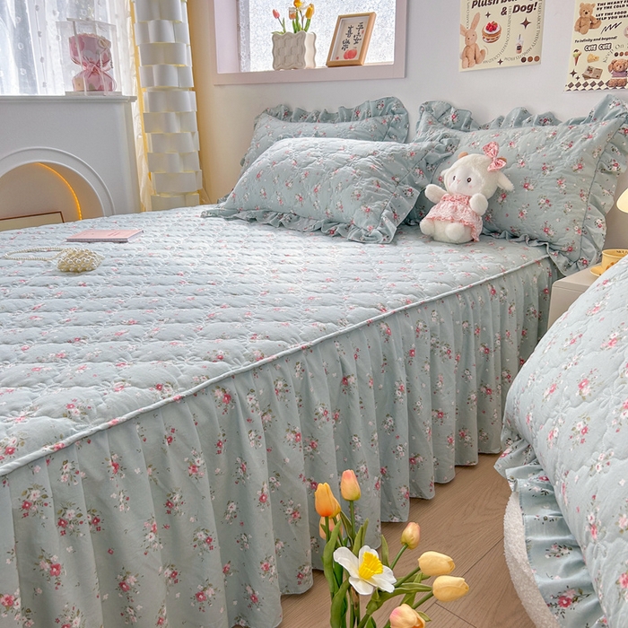 91家纺网 家纺一手货源 找家纺 忘忧草 2025新款亲肤水洗棉夹棉床裙--小清新系列 陌上花开