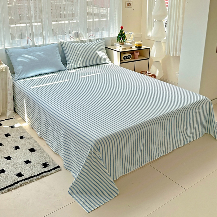 91家纺网 家纺一手货源 找家纺 繁花家居 2025新款高克重水洗棉云朵棉条纹撞色系列四件套 天空蓝+蓝条