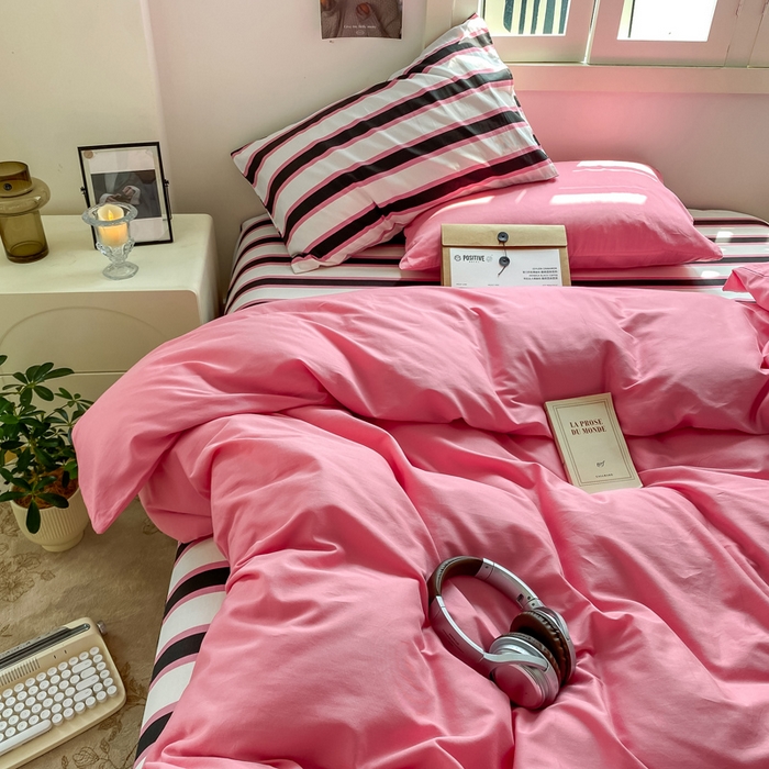 91家纺网 家纺一手货源 找家纺 繁花家居 2025新款高克重水洗棉云朵棉条纹撞色系列四件套 天空蓝+蓝条