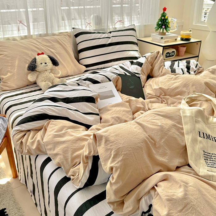 91家纺网 家纺一手货源 找家纺 繁花家居 2025新款高克重水洗棉云朵棉条纹撞色系列四件套 天空蓝+蓝条