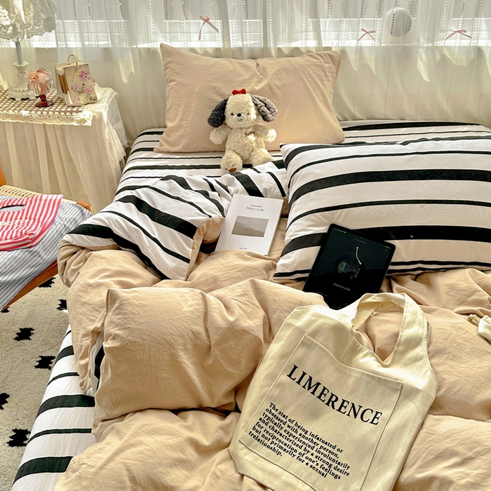 91家纺网 家纺一手货源 找家纺 繁花家居 2025新款高克重水洗棉云朵棉条纹撞色系列四件套 天空蓝+蓝条