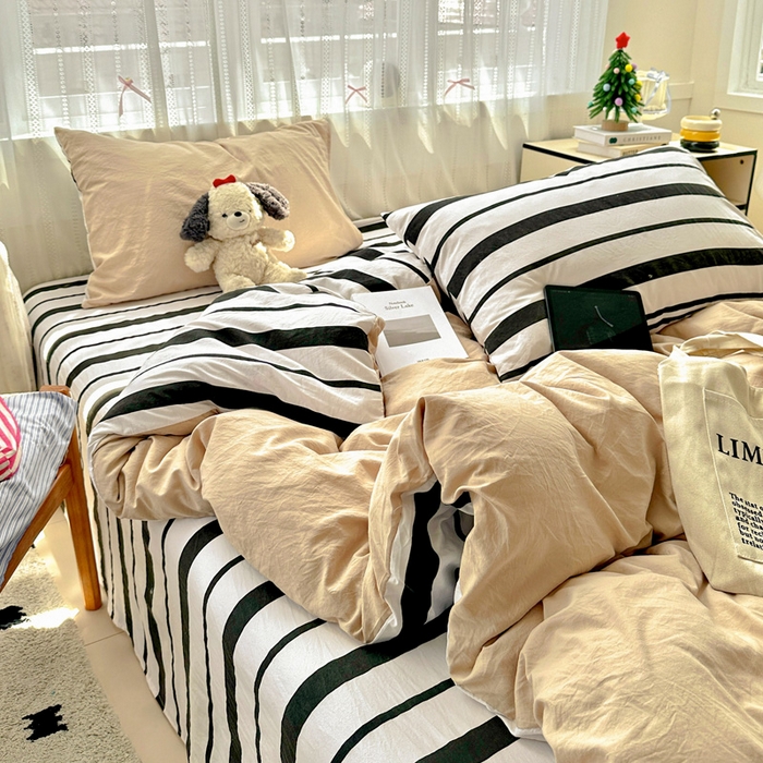 91家纺网 家纺一手货源 找家纺 繁花家居 2025新款高克重水洗棉云朵棉条纹撞色系列四件套 天空蓝+蓝条