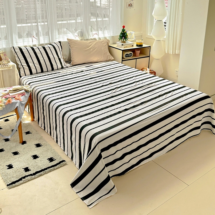 91家纺网 家纺一手货源 找家纺 繁花家居 2025新款高克重水洗棉云朵棉条纹撞色系列四件套 天空蓝+蓝条