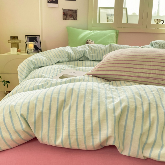 91家纺网 家纺一手货源 找家纺 繁花家居 2025新款高克重水洗棉云朵棉条纹撞色系列四件套 玫红黑条