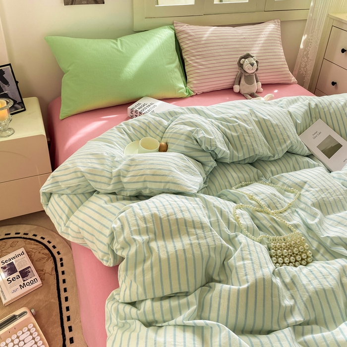 91家纺网 家纺一手货源 找家纺 繁花家居 2025新款高克重水洗棉云朵棉条纹撞色系列四件套 玫红黑条