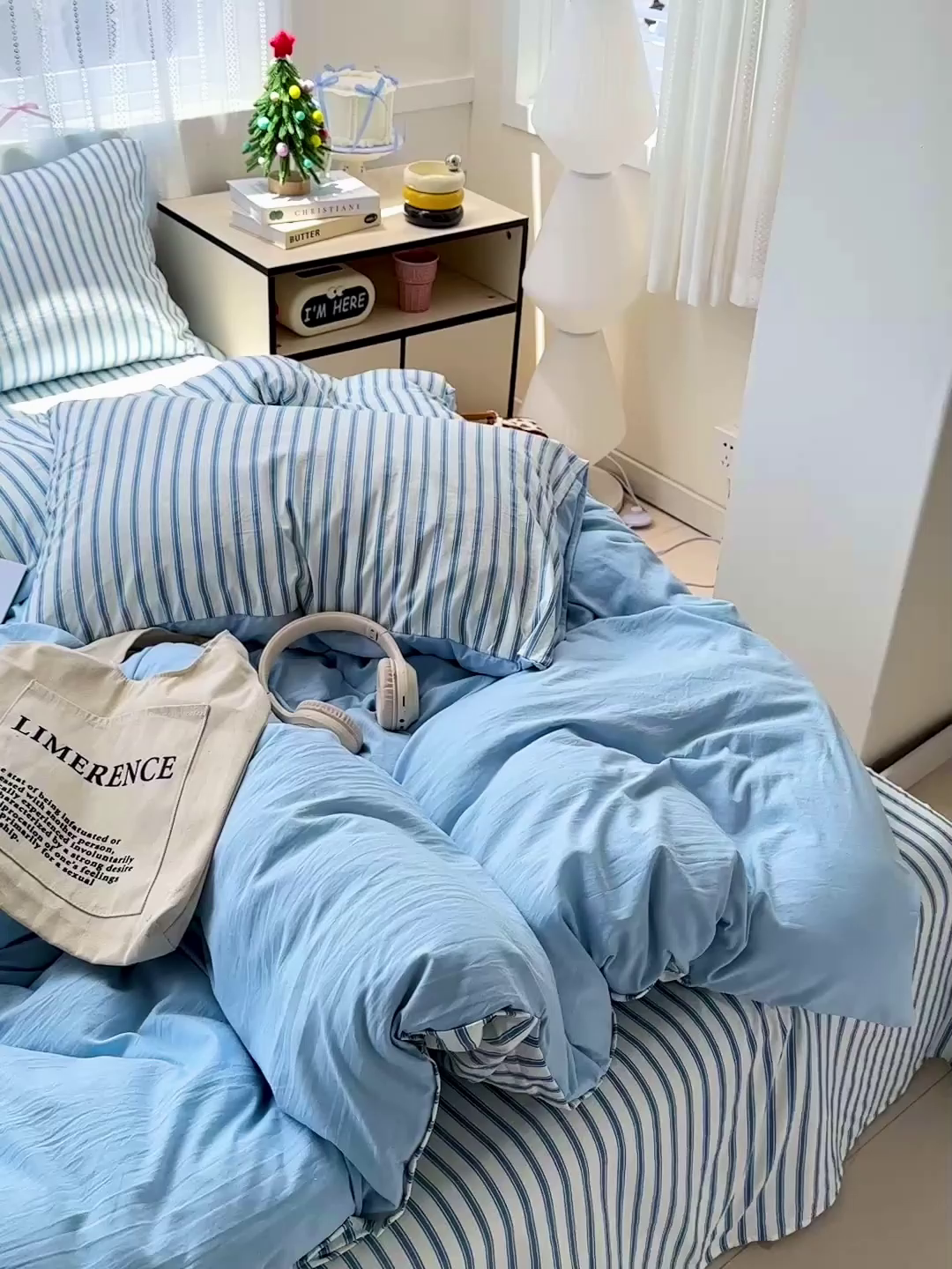 91家纺网 家纺一手货源 找家纺 繁花家居 2025新款高克重水洗棉云朵棉条纹撞色系列四件套 天空蓝+蓝条