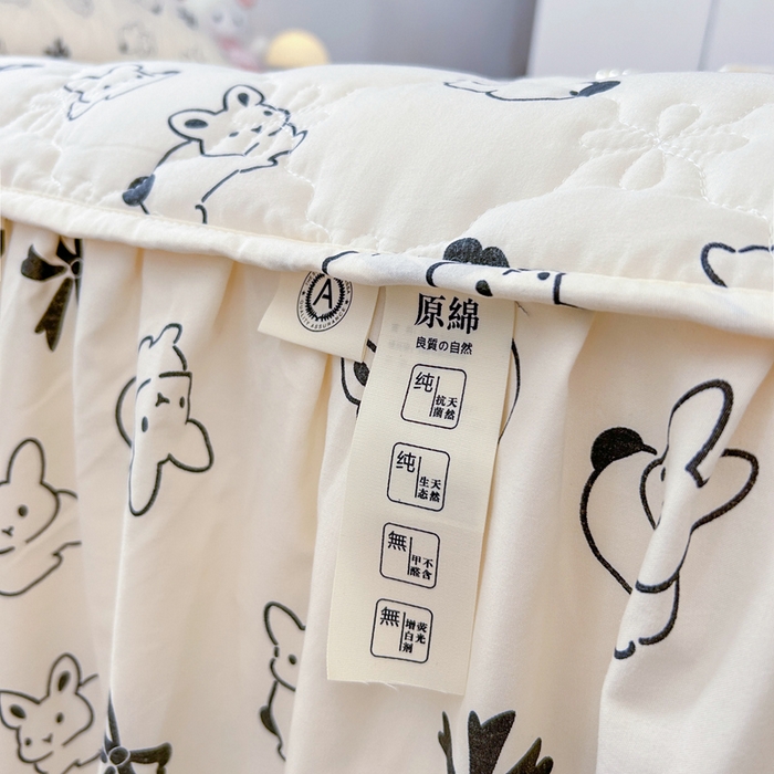 91家纺网 家纺一手货源 找家纺 忘忧草 2025新款亲肤水洗棉夹棉床裙--小清新系列 心动兔兔