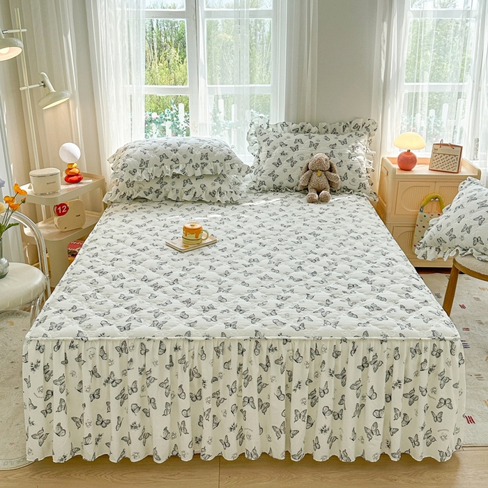 91家纺网 家纺一手货源 找家纺 忘忧草 2025新款亲肤水洗棉夹棉床裙--小清新系列 蝶恋花