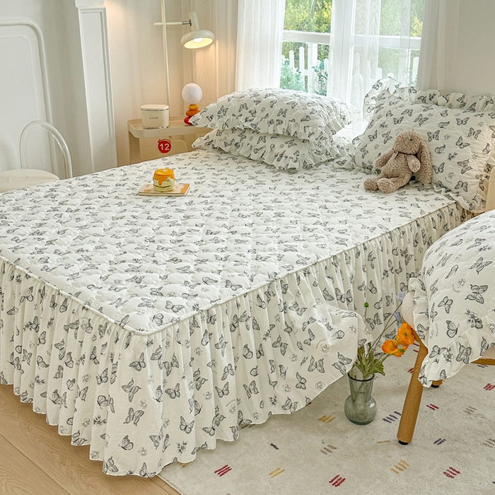 91家纺网 家纺一手货源 找家纺 忘忧草 2025新款亲肤水洗棉夹棉床裙--小清新系列 蝶恋花