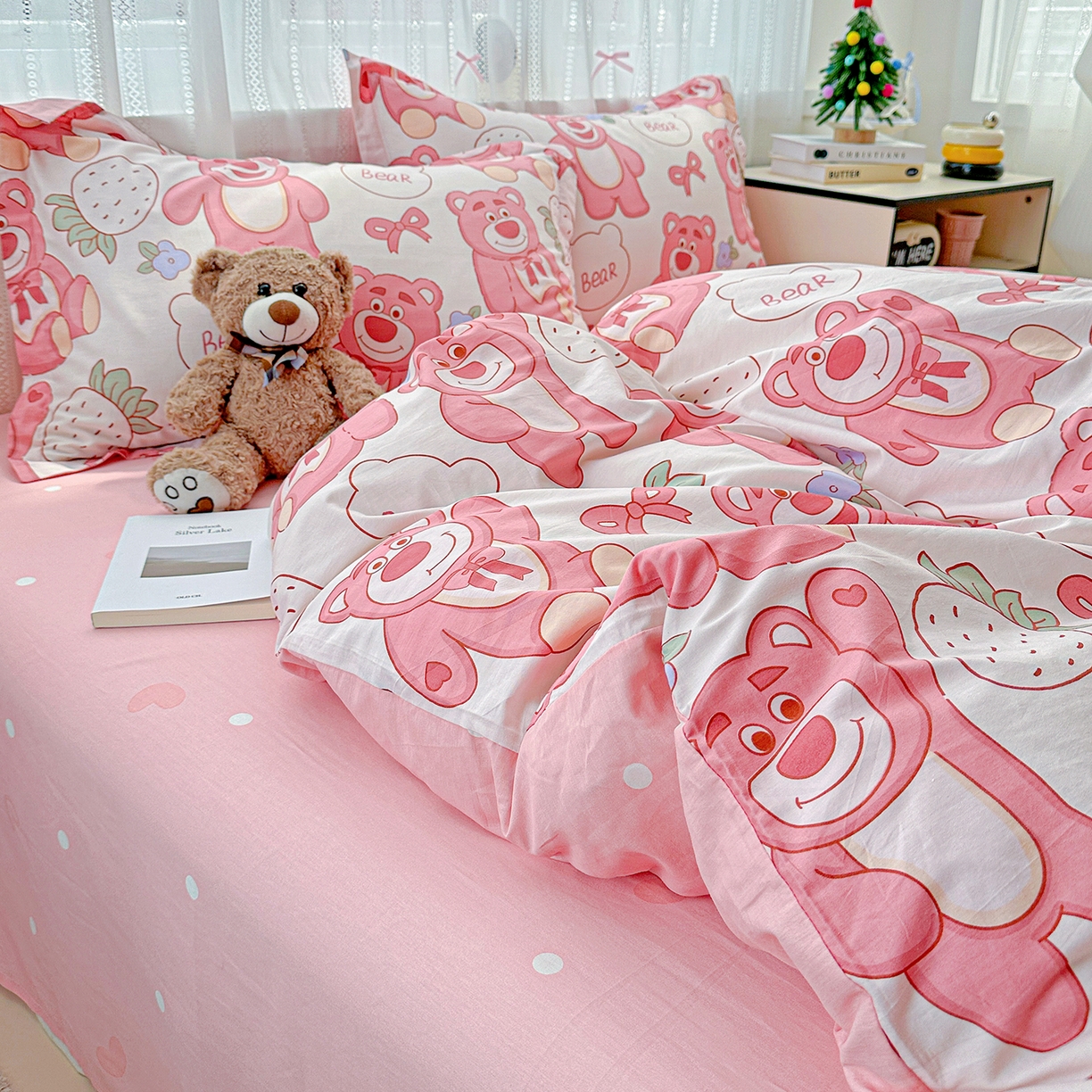 91家纺网 家纺一手货源 找家纺 恩泽家纺 2025新款全棉纯棉12868喷气印花系列四件套-第二批 草莓熊