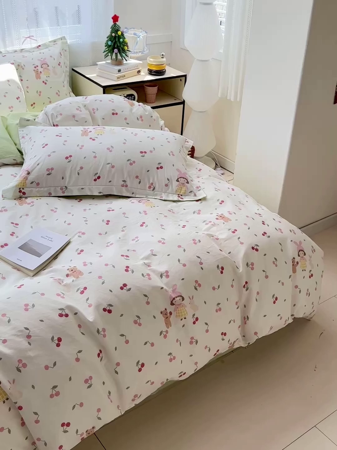 91家纺网 家纺一手货源 找家纺 恩泽家纺 2025新款全棉纯棉12868喷气印花系列四件套-第二批 花季少女