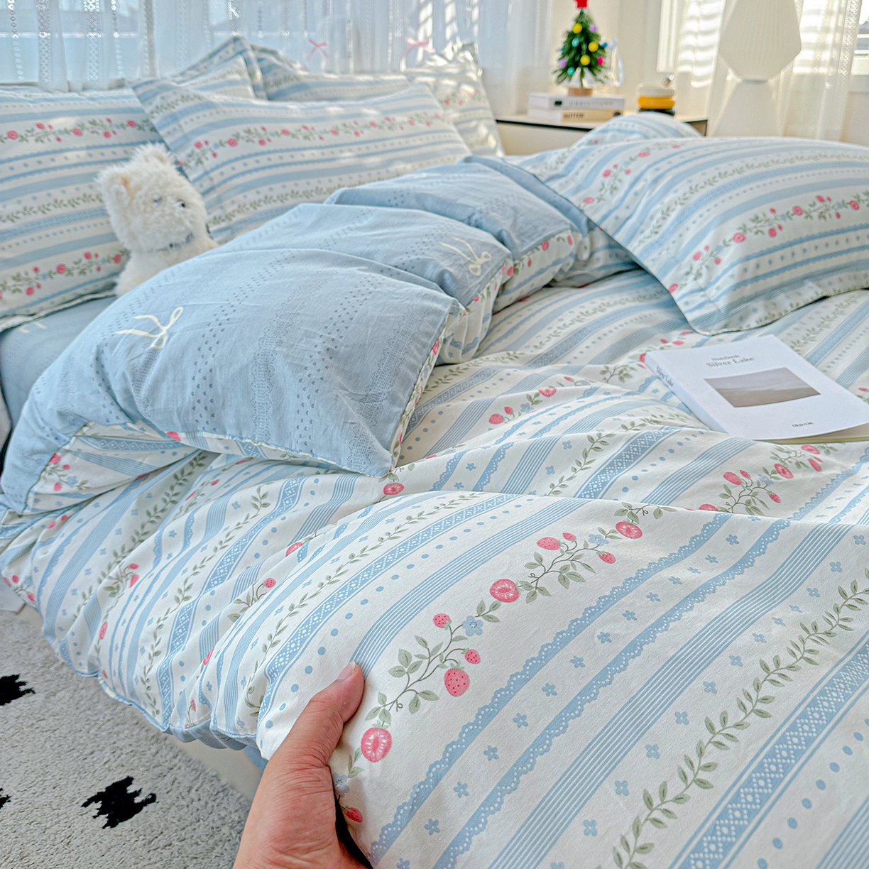 91家纺网 家纺一手货源 找家纺 恩泽家纺 2025新款全棉纯棉12868喷气印花系列四件套-第二批 花梦间