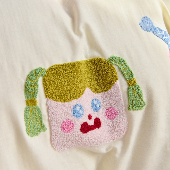 91家纺网 家纺一手货源 找家纺 炫拼家纺 2025新款泡芙系全棉纯棉A类40支双层纱卡通毛巾绣四件套 女孩派对