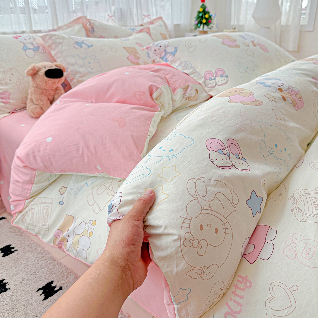 91家纺网 家纺一手货源 找家纺 恩泽家纺 2025新款全棉纯棉12868喷气印花系列四件套-第二批 凯蒂宝贝