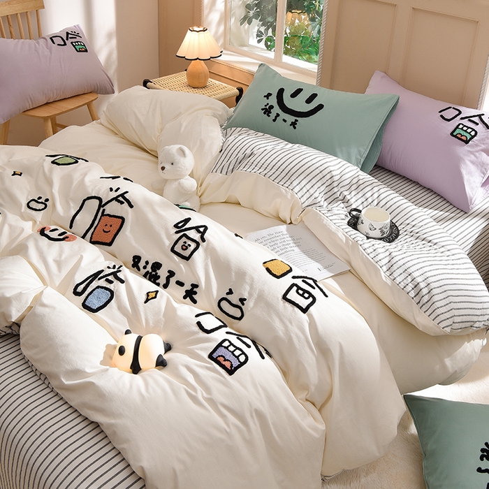 91家纺网 家纺一手货源 找家纺 （总）炫拼家纺 2025新春款萌系A类全棉纯棉40支水洗棉毛巾绣四件套