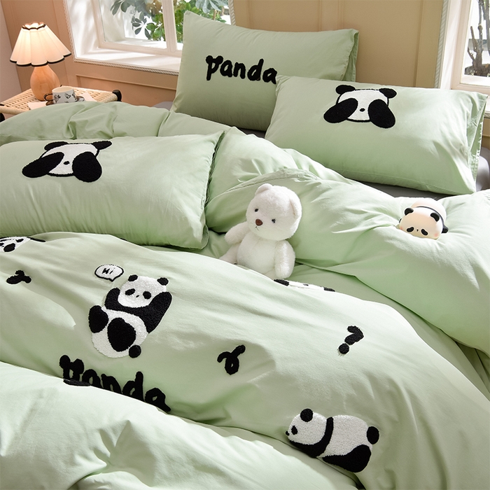 91家纺网 家纺一手货源 找家纺 炫拼家纺 2026新春款萌系A类全棉纯棉40支水洗棉毛巾绣四件套 搞怪熊猫