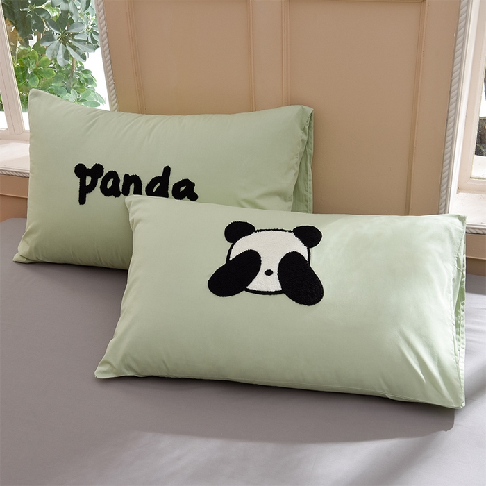 91家纺网 家纺一手货源 找家纺 炫拼家纺 2026新春款萌系A类全棉纯棉40支水洗棉毛巾绣四件套 搞怪熊猫