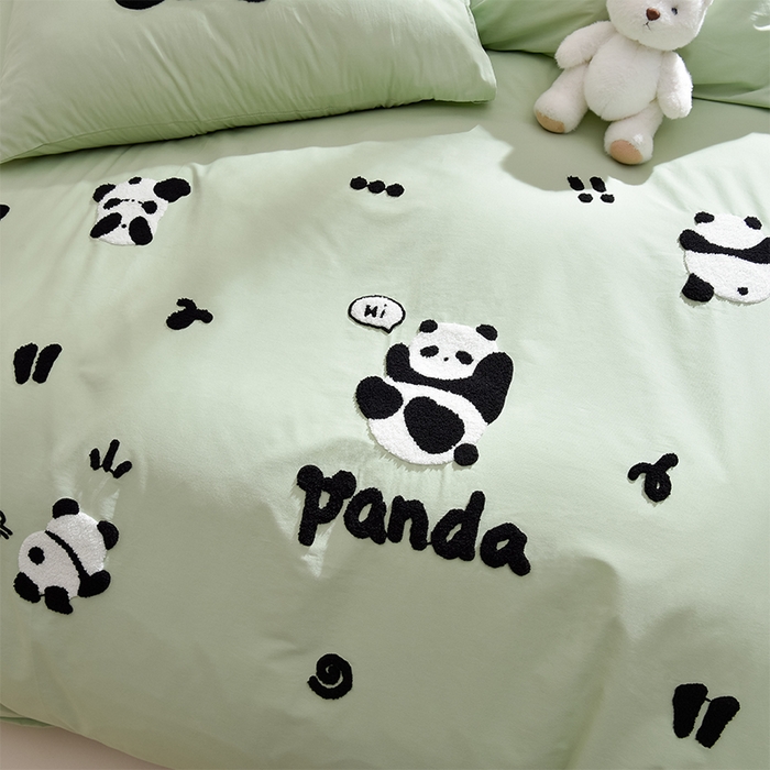 91家纺网 家纺一手货源 找家纺 炫拼家纺 2026新春款萌系A类全棉纯棉40支水洗棉毛巾绣四件套 搞怪熊猫