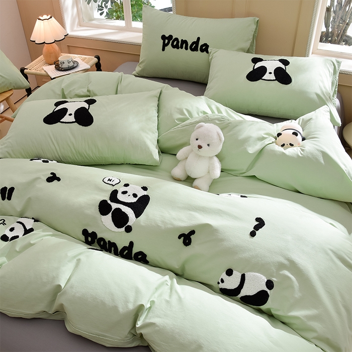 91家纺网 家纺一手货源 找家纺 炫拼家纺 2026新春款萌系A类全棉纯棉40支水洗棉毛巾绣四件套 搞怪熊猫