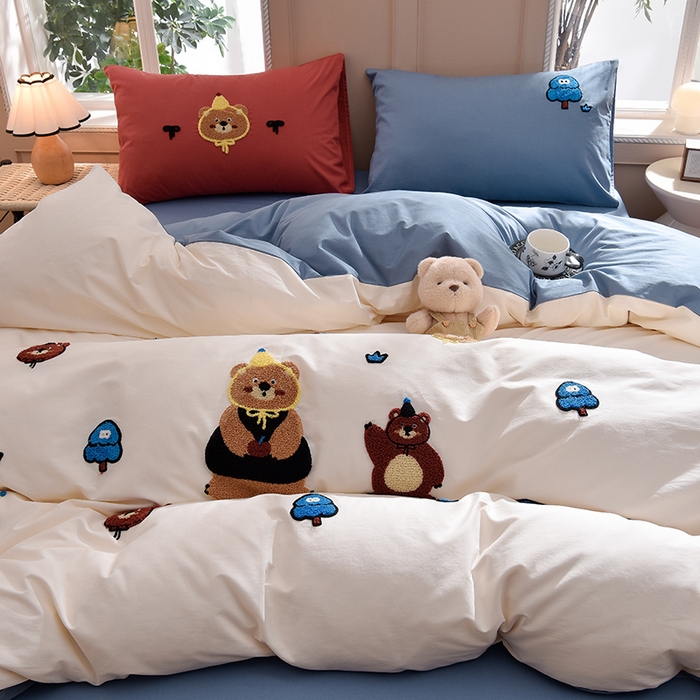 炫拼家纺 2026新春款萌系A类全棉纯棉40支水洗棉毛巾绣四件套 森林熊
