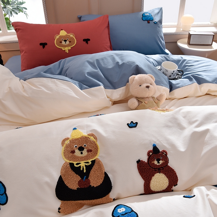 91家纺网 家纺一手货源 找家纺 炫拼家纺 2026新春款萌系A类全棉纯棉40支水洗棉毛巾绣四件套 森林熊