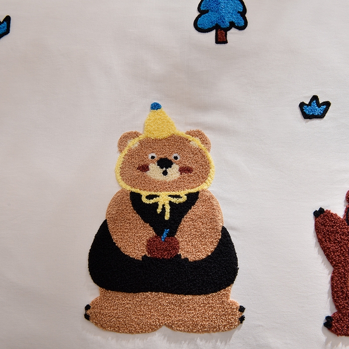 91家纺网 家纺一手货源 找家纺 炫拼家纺 2026新春款萌系A类全棉纯棉40支水洗棉毛巾绣四件套 森林熊